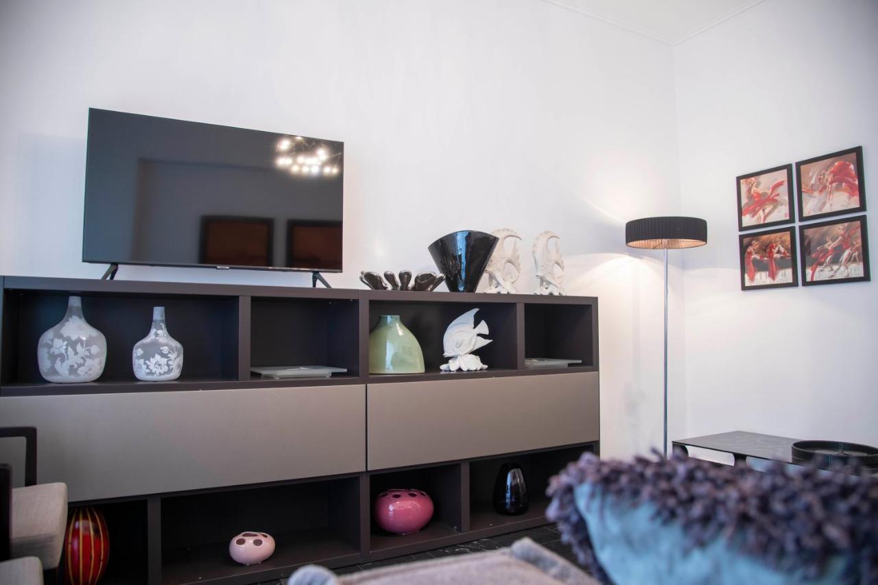 Konstantinos Stylish Brand New Apt In The Heart Of Athènes Extérieur photo